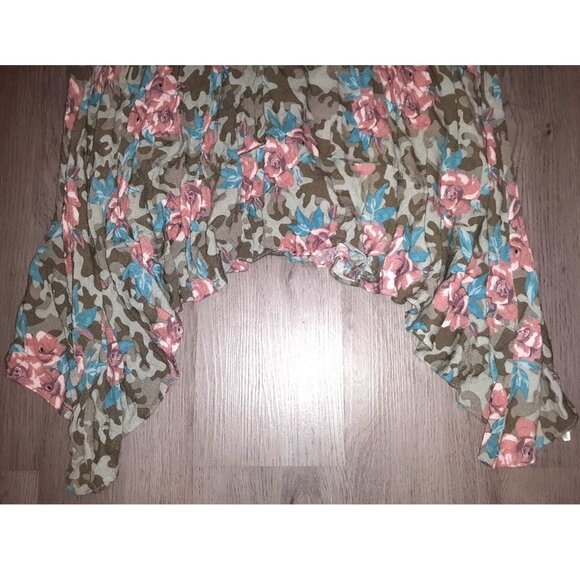 Ariat Green Camo Floral Print Roses Asymmetrical Sharkbite Hem Dress Size Medium - Picture 4 of 6